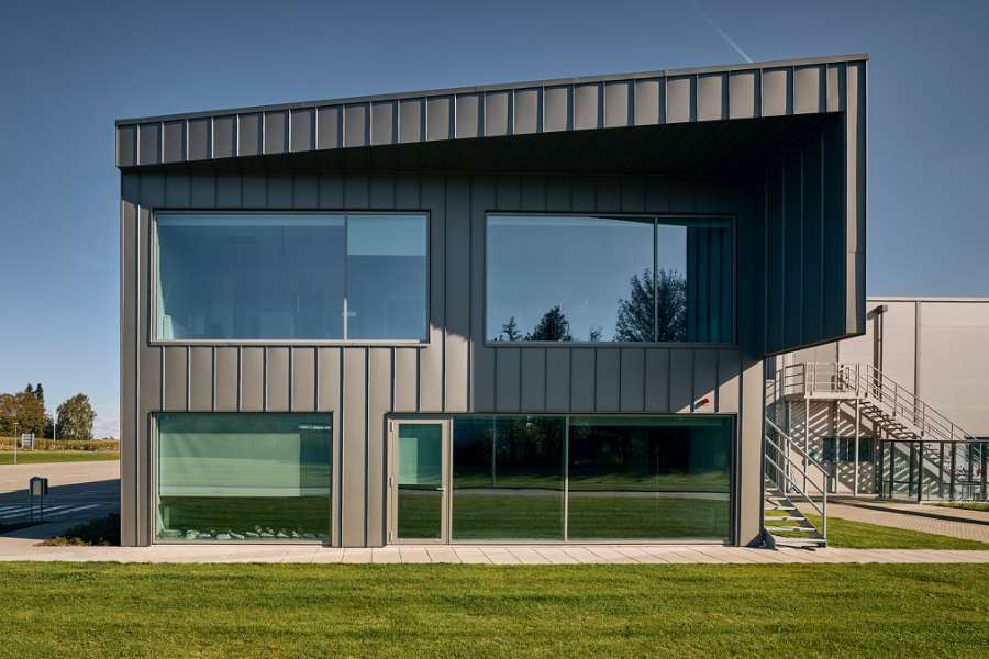 Steel-clad production powerhouse in Himmerland, Himmerlandskød, Nordre Ringvej 99, 9620 Aalestrup, Denmark